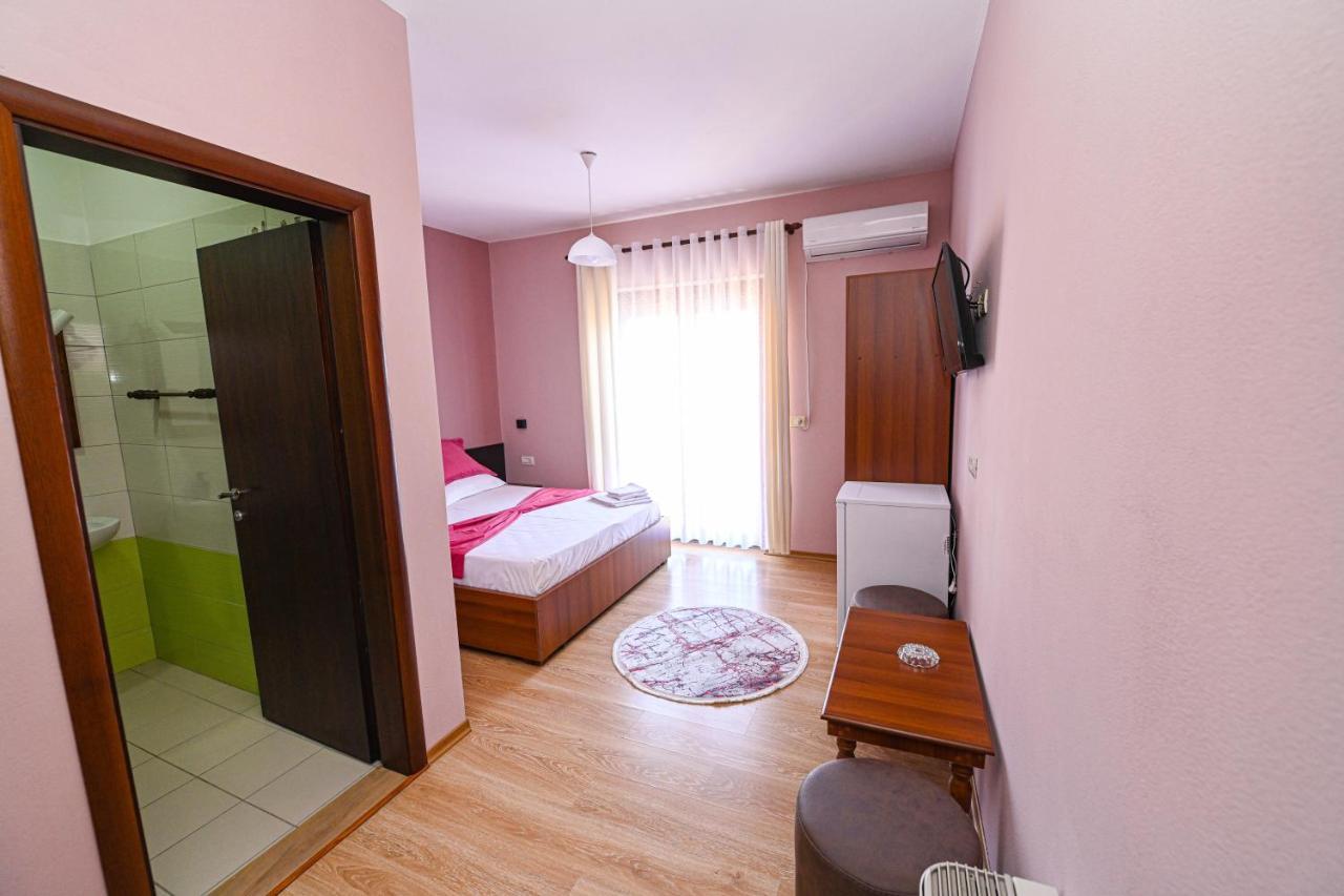 Hotel Epoka ชโคเดอร์ ภายนอก รูปภาพ