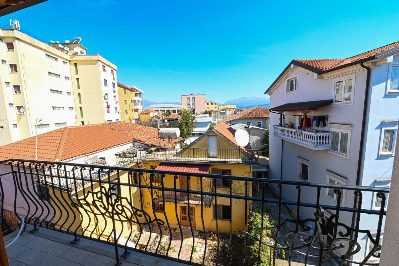 Hotel Epoka ชโคเดอร์ ภายนอก รูปภาพ
