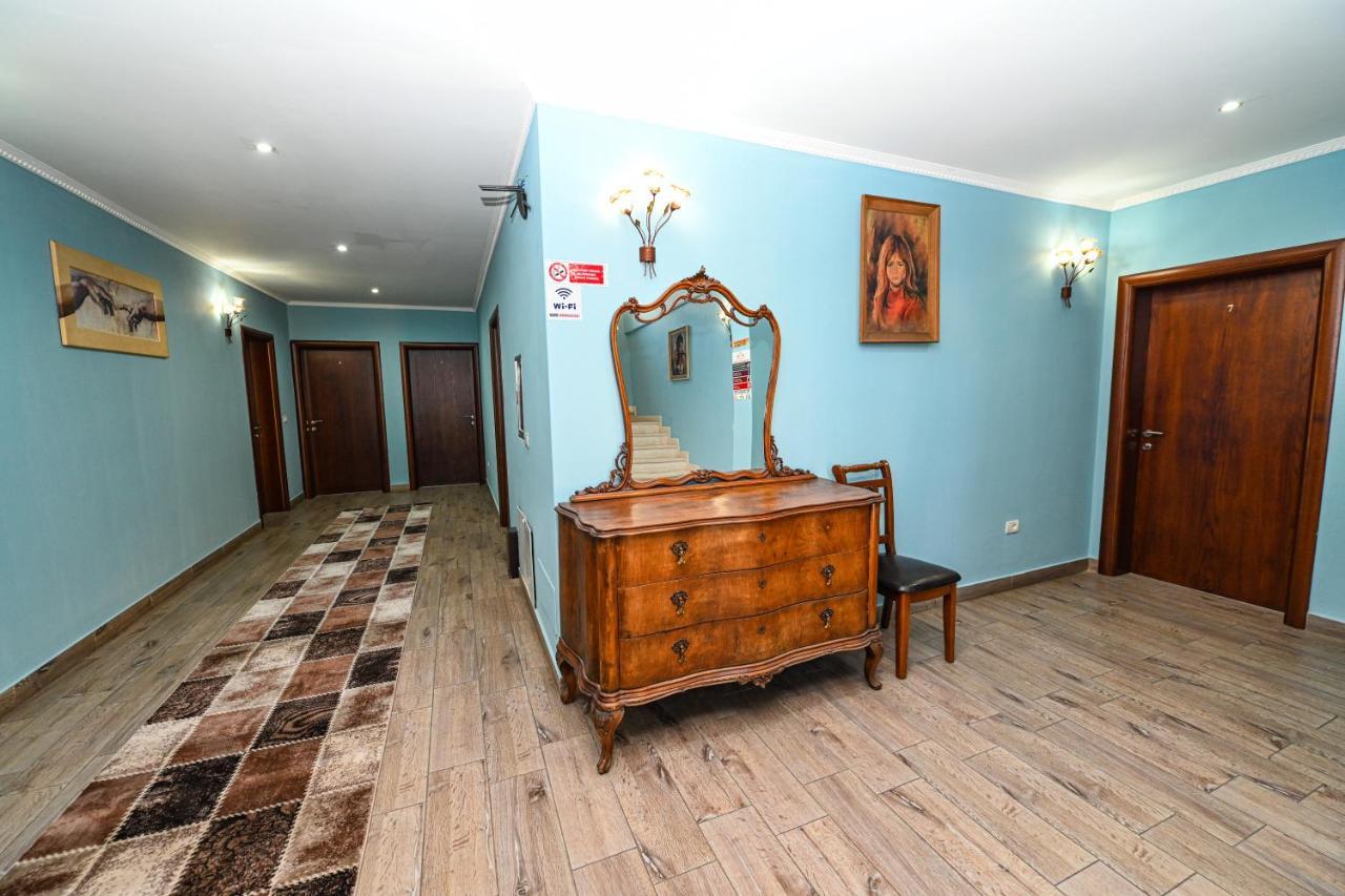 Hotel Epoka ชโคเดอร์ ภายนอก รูปภาพ