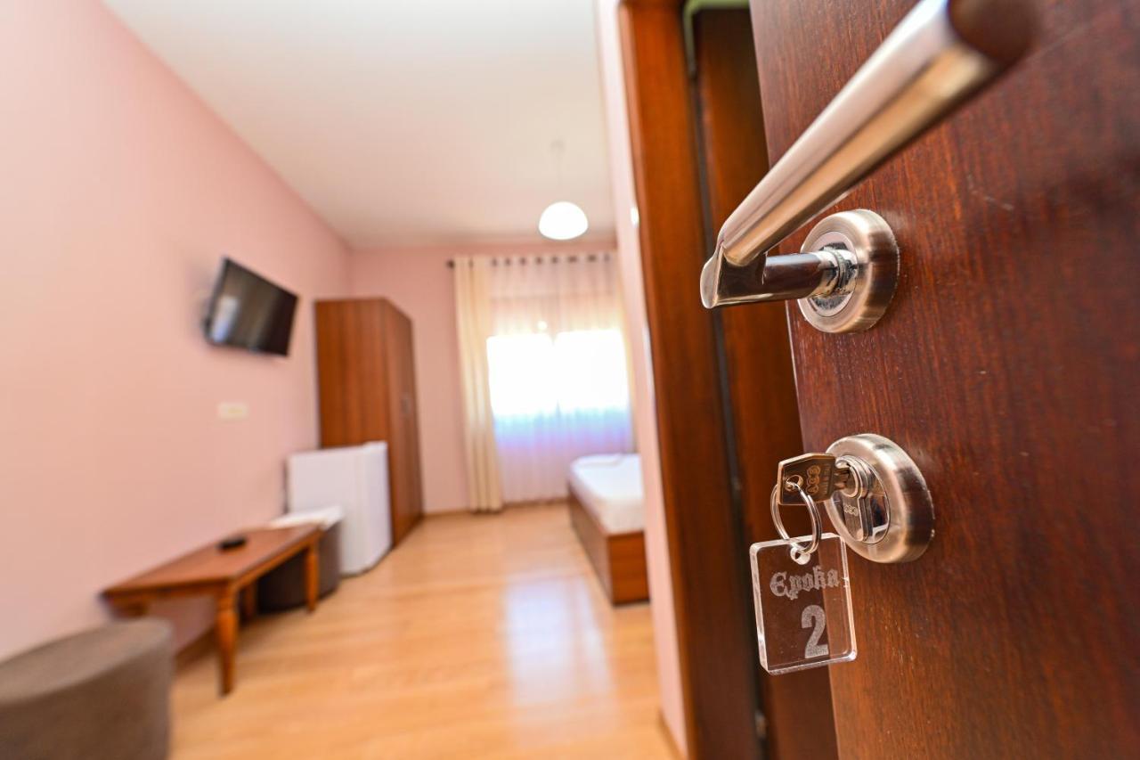 Hotel Epoka ชโคเดอร์ ภายนอก รูปภาพ
